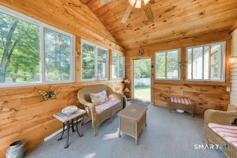 38 Kenwood Drive Photo 20