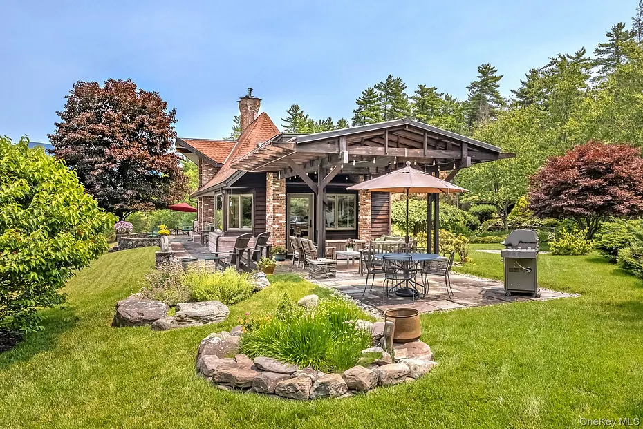262 Macdaniel Road Photo 42