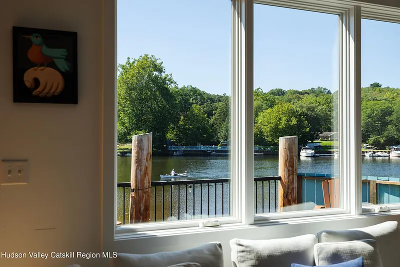 114 Lighthouse Drive Photo 18