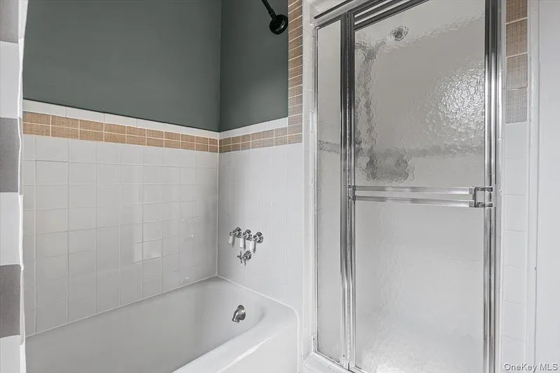 38 Fenimore Drive Photo 23
