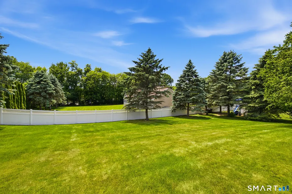 136 Talcott Ridge Road Photo 33