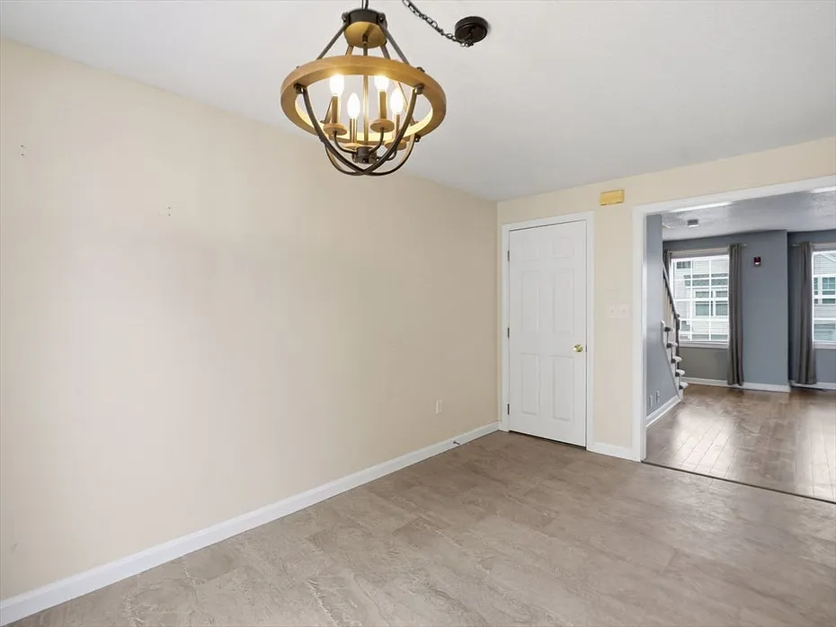 57 Wannalancit St  #11 Photo 5