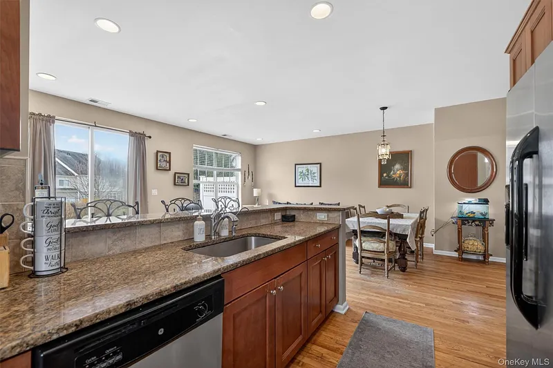 1 High Ridge Lane Photo 13