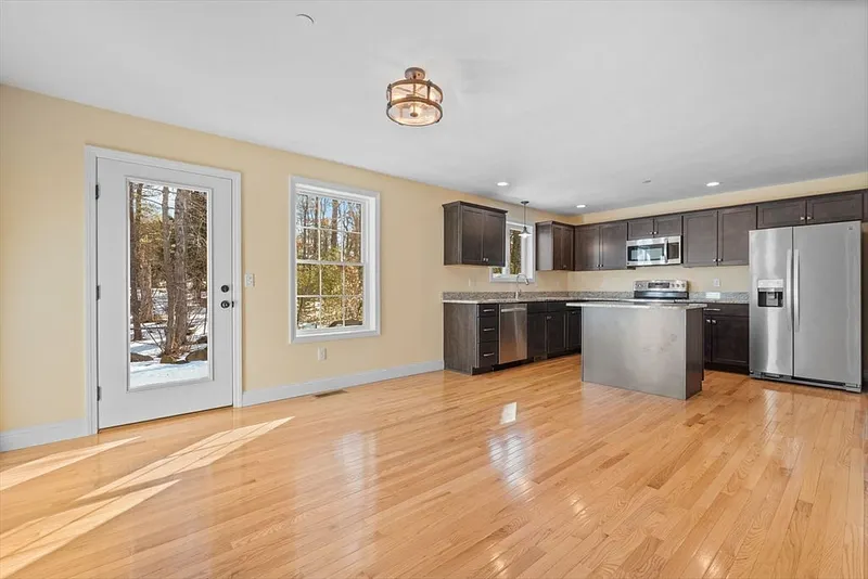 11 Rockingham Road #H Photo 3