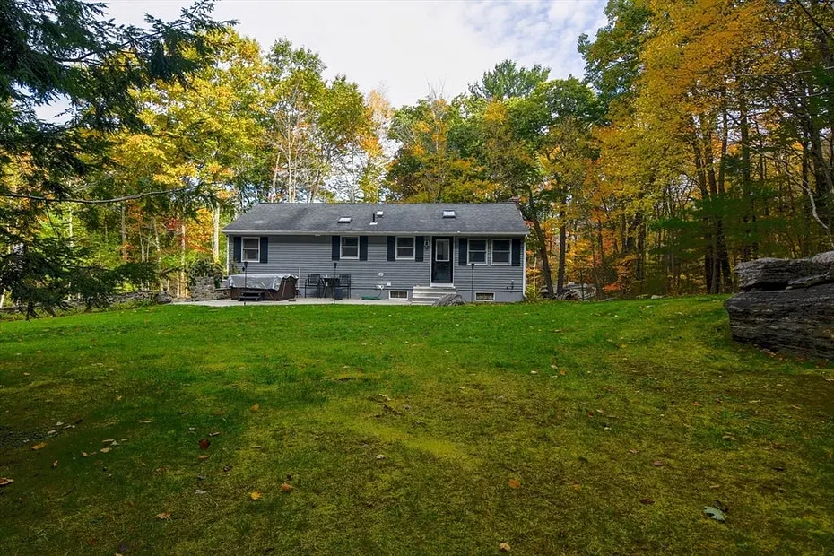 85 Paddock Rd Photo 4