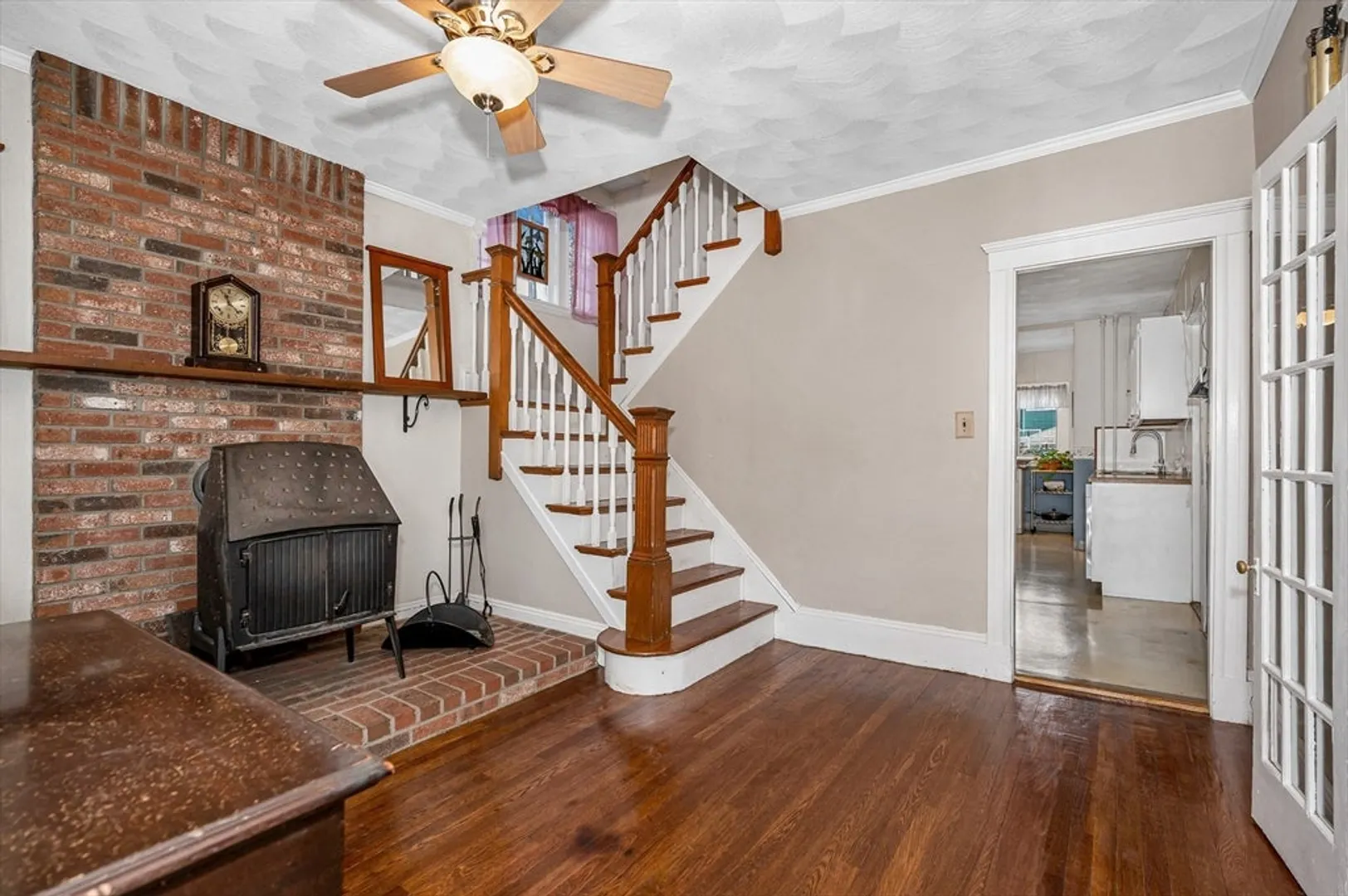 25 Wicklow Ave Photo 4