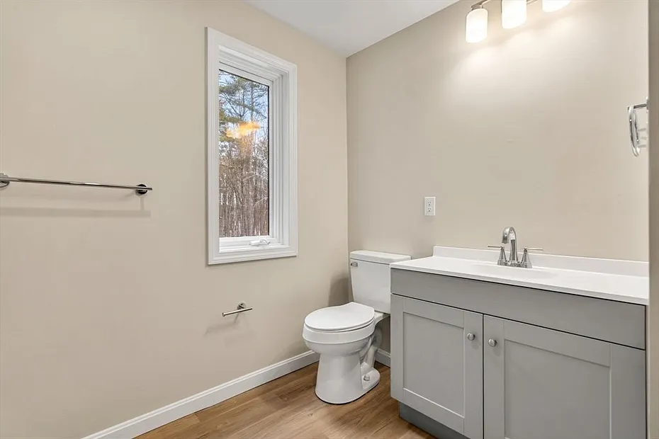 153 Coffin Rd  #10 Photo 12