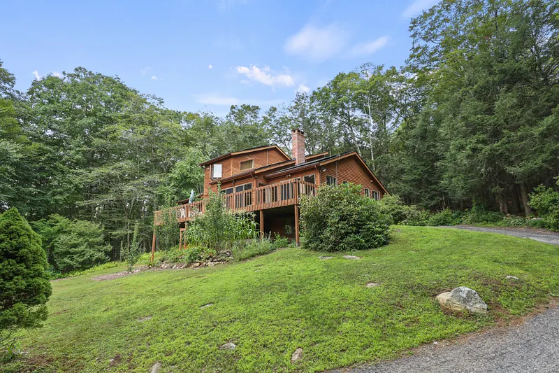 91 William Holmes Rd Photo 5