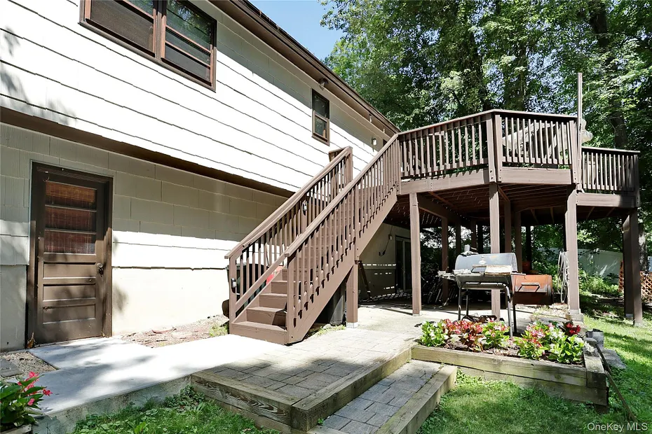 150 Schweizer Lane Photo 36