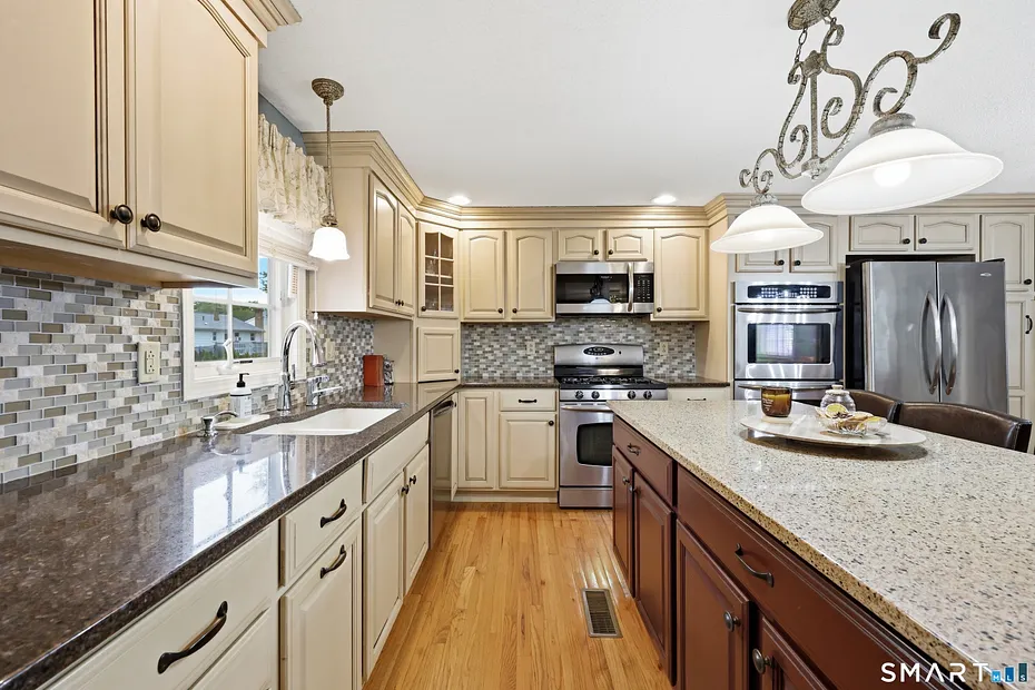 142 Nicholson Street Photo 10