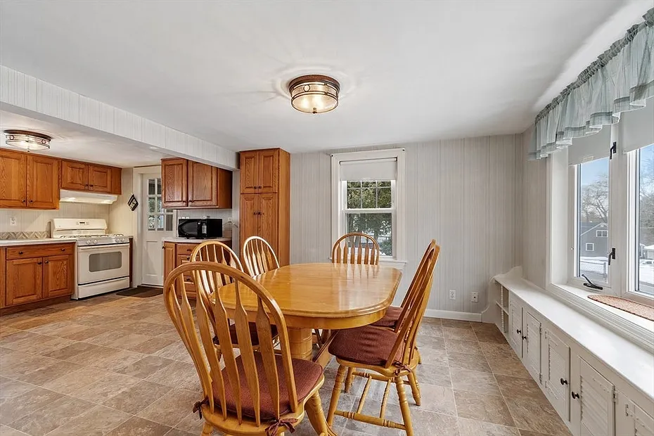 28 Birch Ave Photo 12