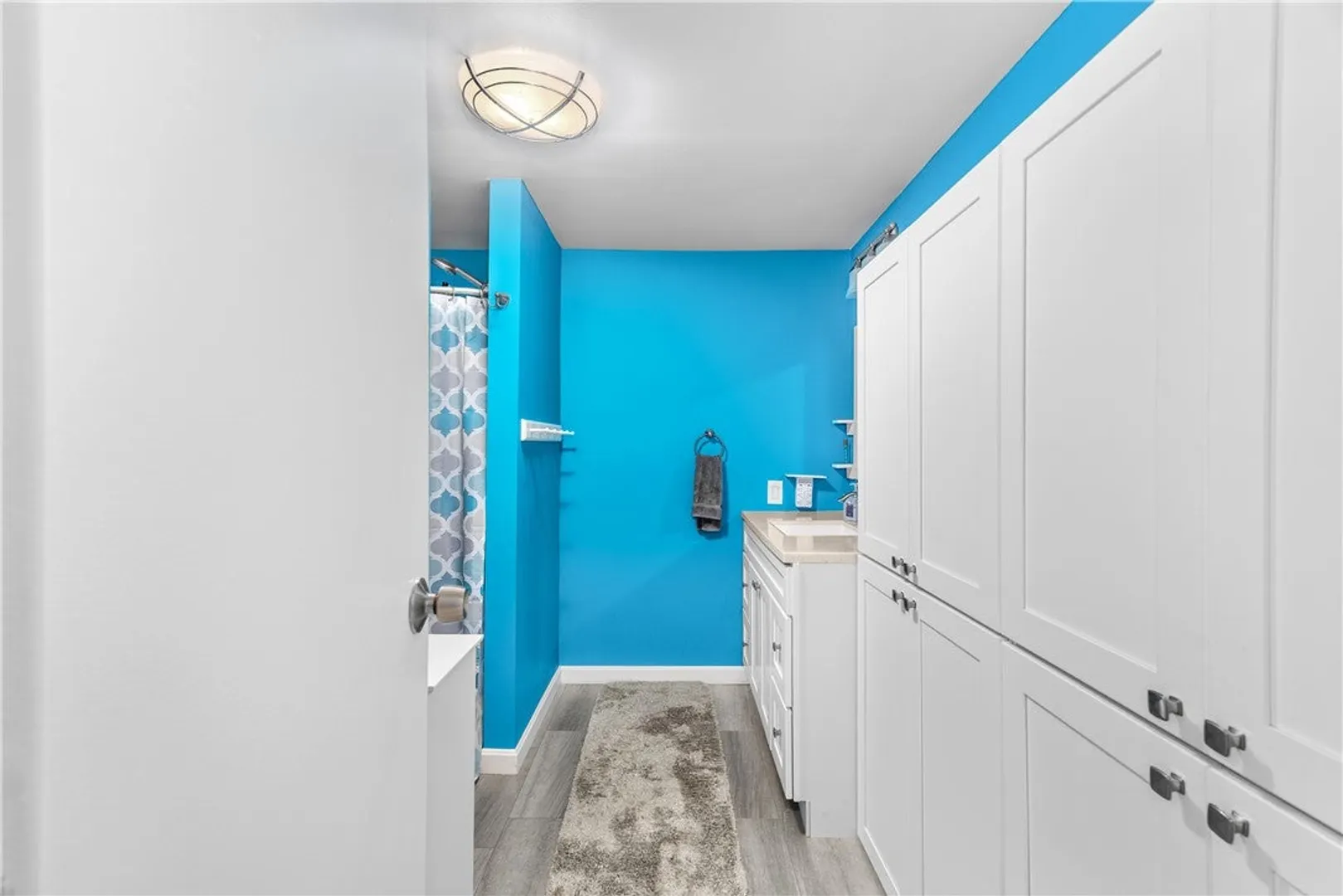 464 Gardiner Road #103 Photo 12