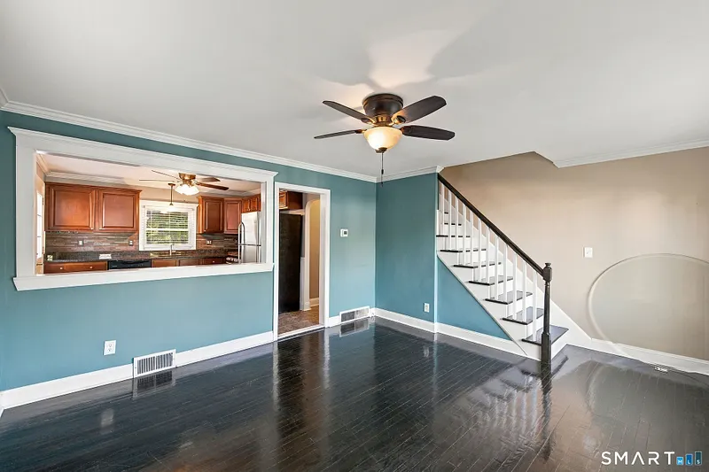 15 Ashland Avenue Photo 6