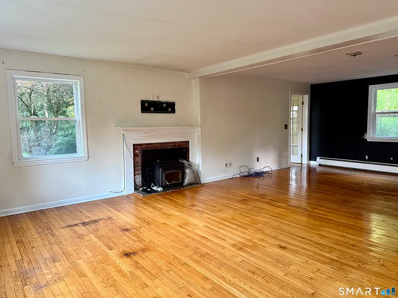 241 Hoop Pole Hill Road Photo 8