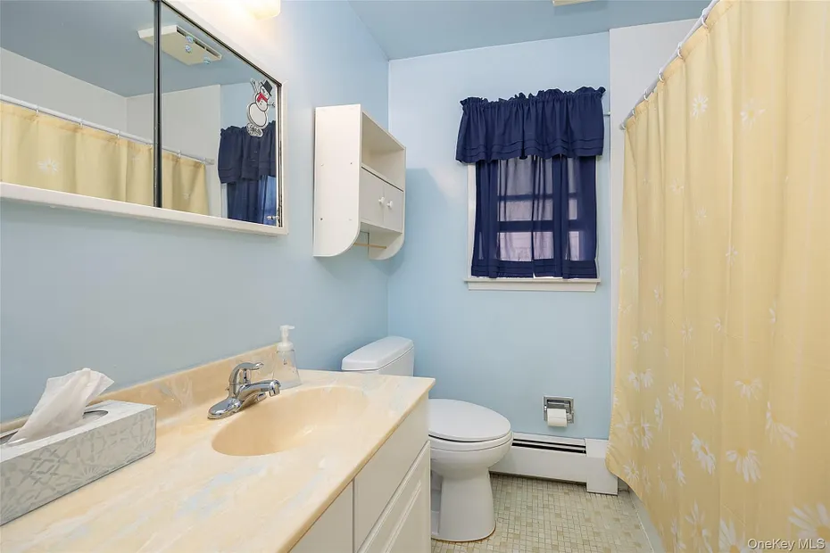 76 Phillips Street Photo 14