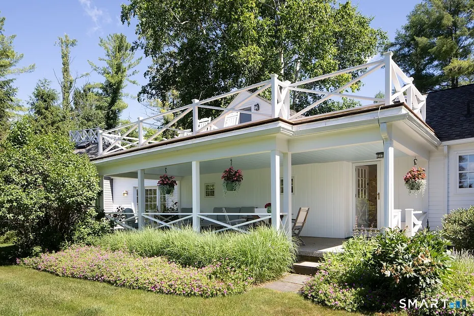 243 Wells Hill Road Photo 14