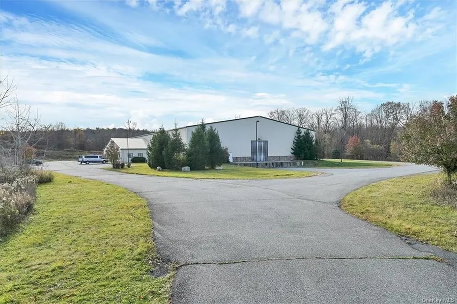 177 Stone Schoolhouse Road Photo 2