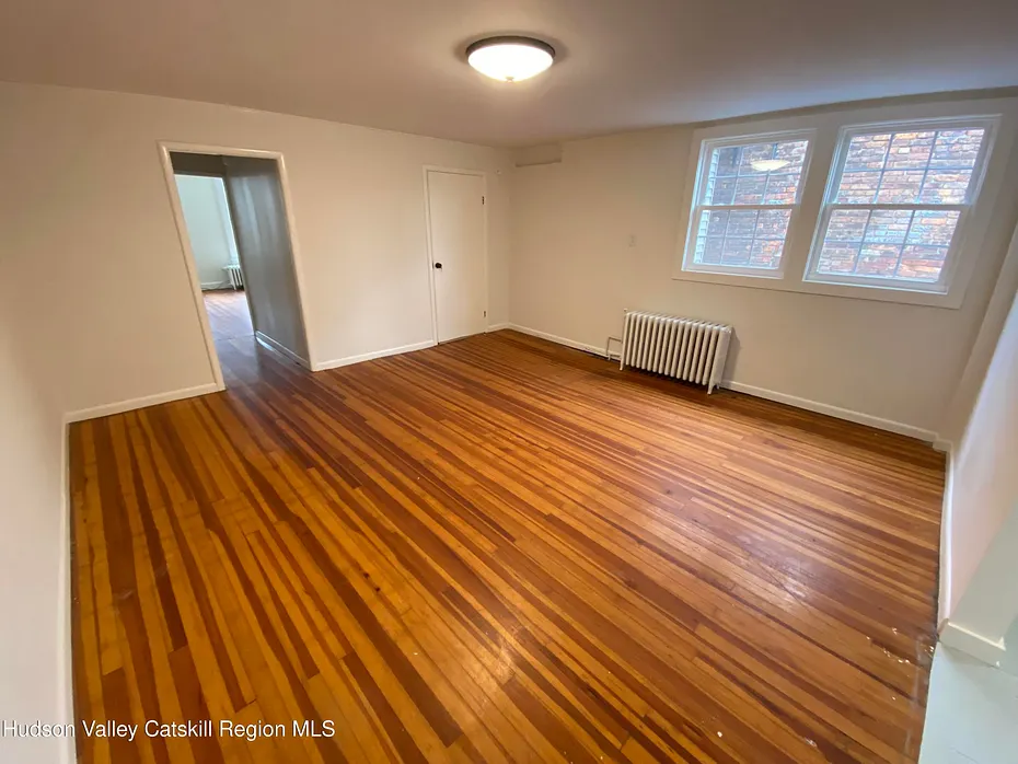 227 Warren Street Photo 17
