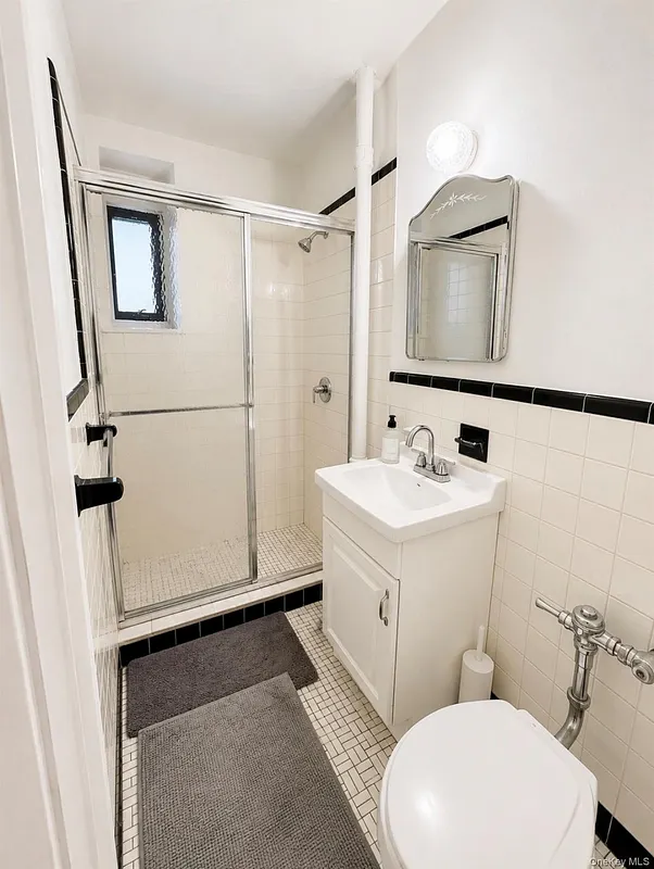 420 West 206th Street  #3G Photo 8