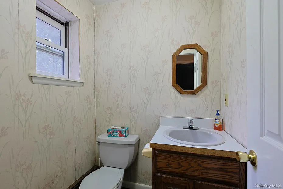 18 Hillside Road Photo 17