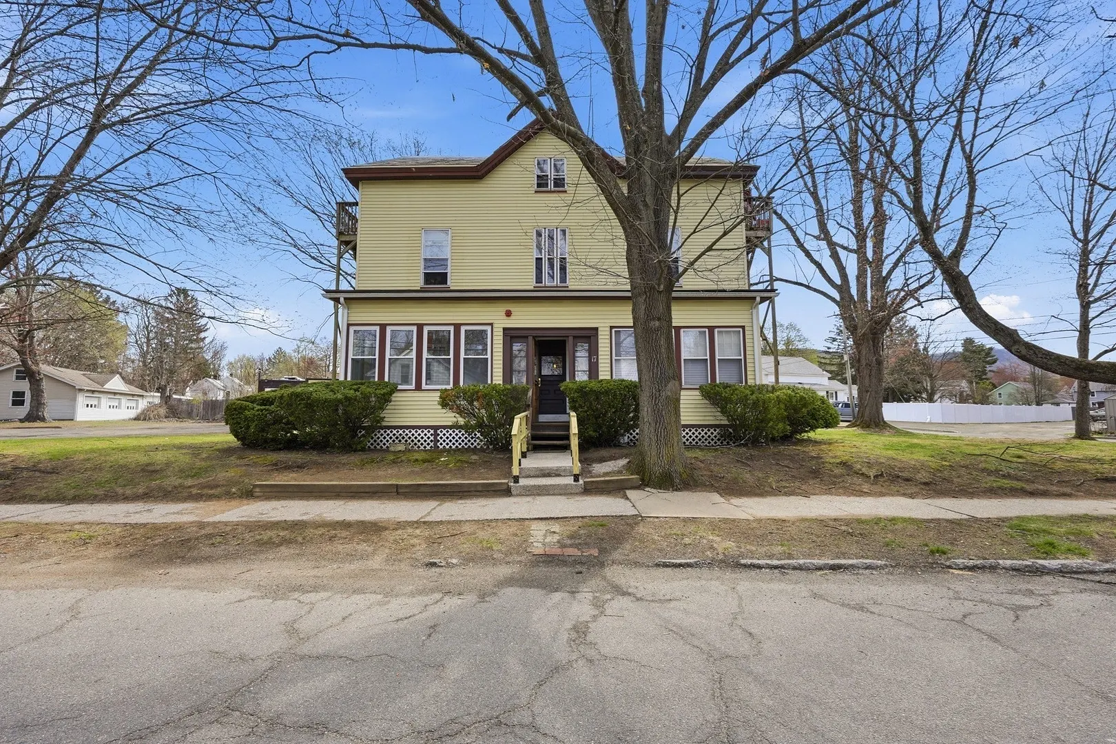17 Adams St Photo 2