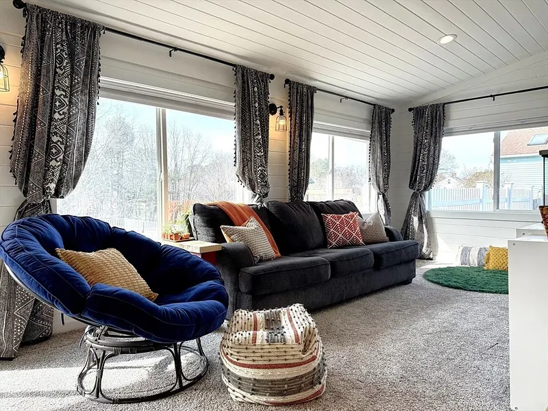 17 Michael Ln Photo 12