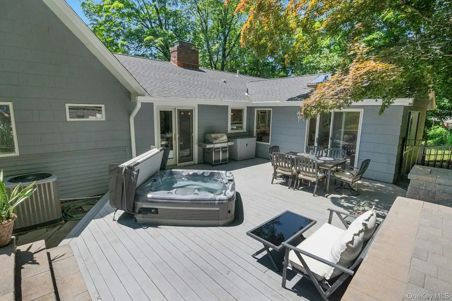 15 Deerfield Lane S Photo 32