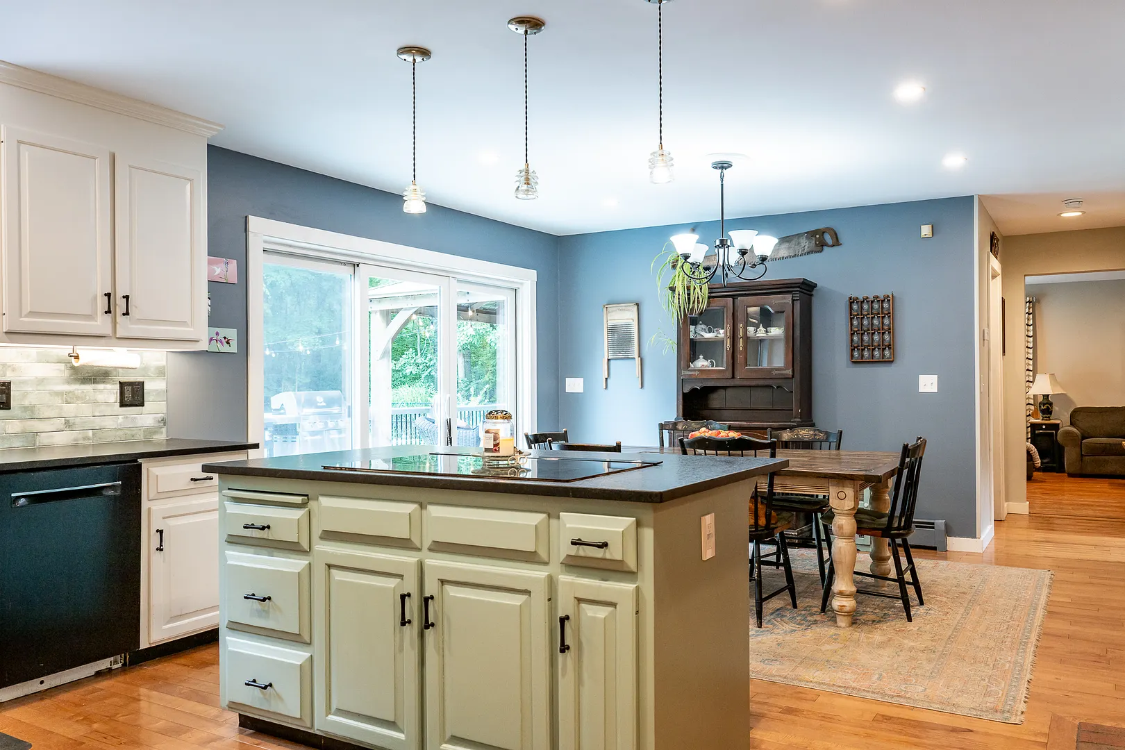 98 Dean Road Photo 14