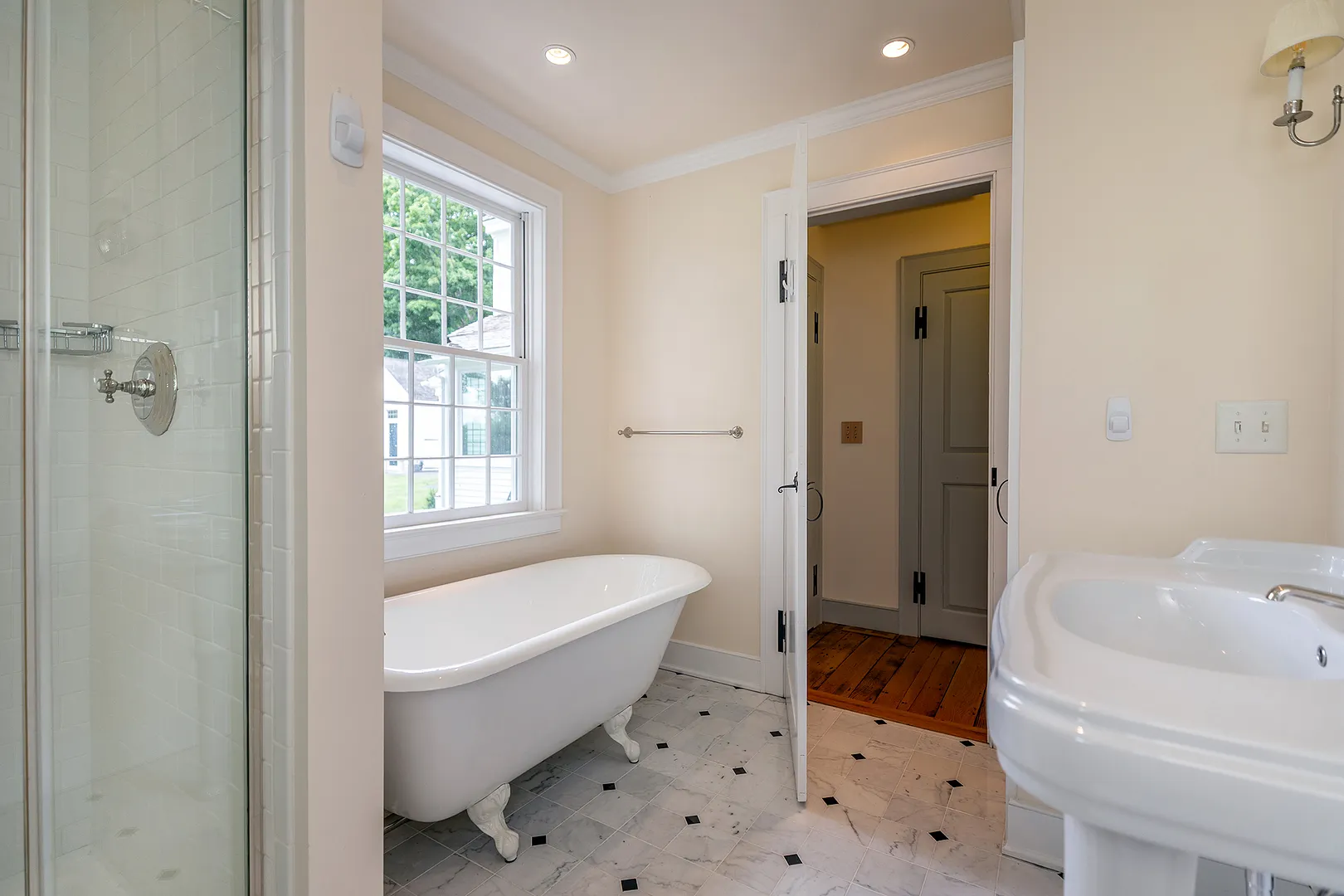 397 Christian Street Photo 32