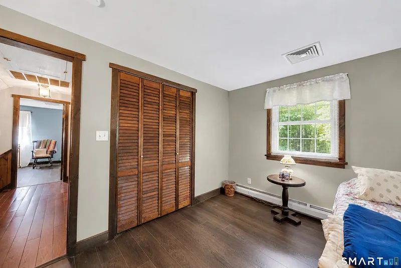 Suffield Single Family Photo 35