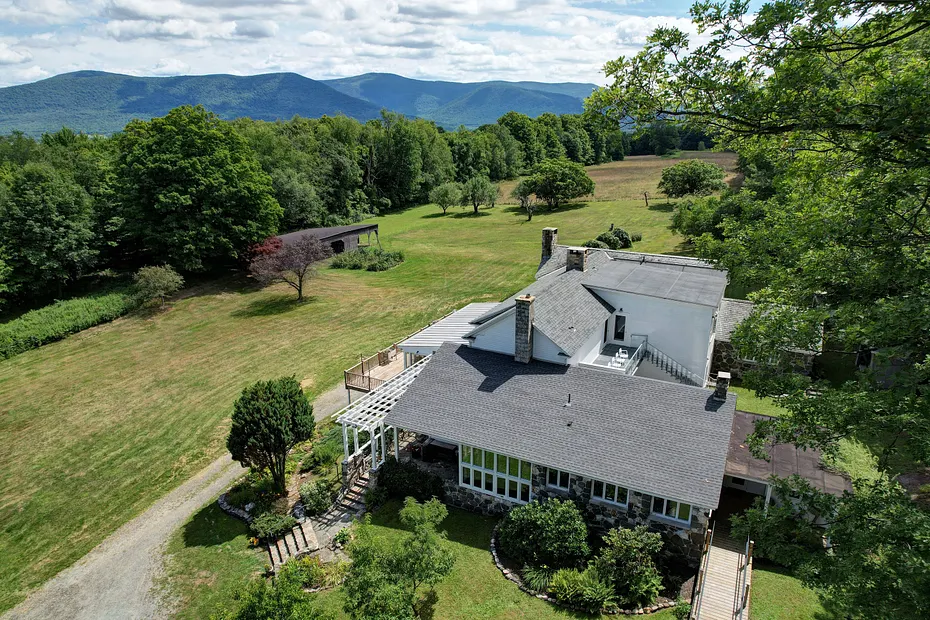 600 Bee Hill Rd Photo 40