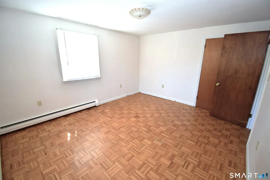 273 Horse Pond Road Photo 25