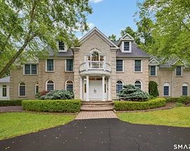 152 Williamsburg Drive