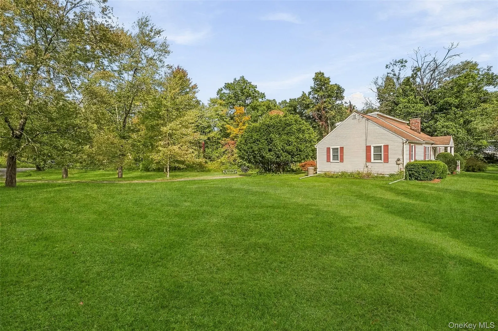 929 Freedom Plains Road Photo 38