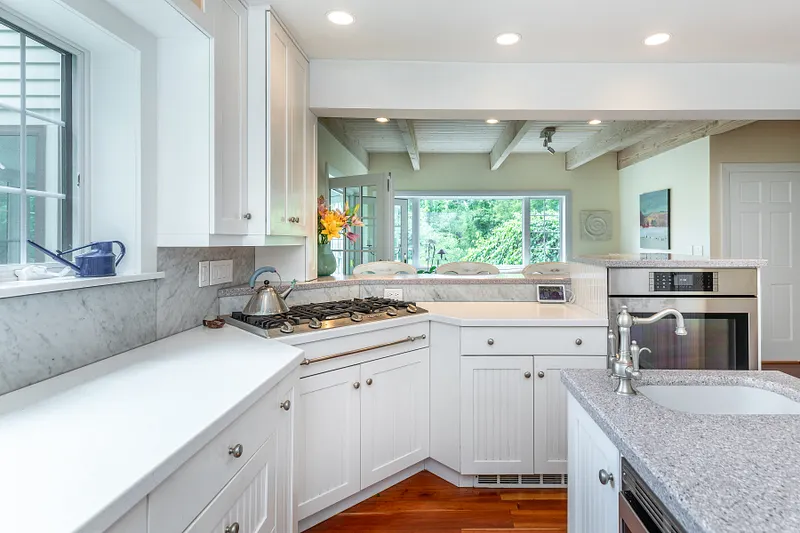 14 Flanders Lane Photo 8