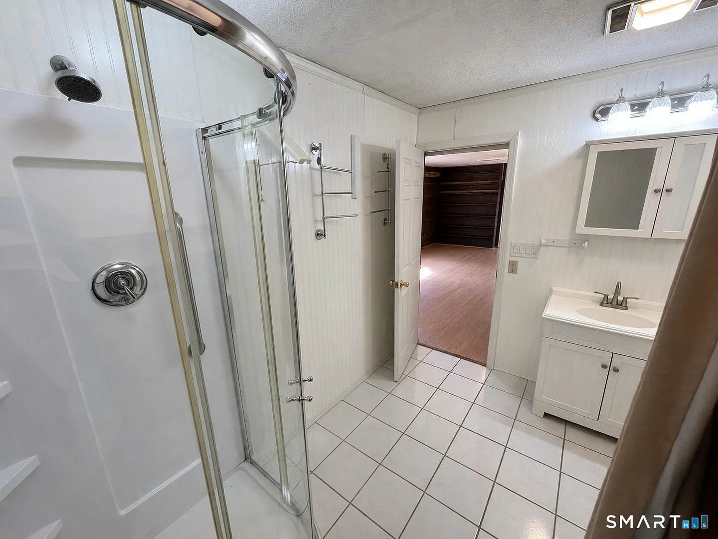 303 Somers Road Photo 6