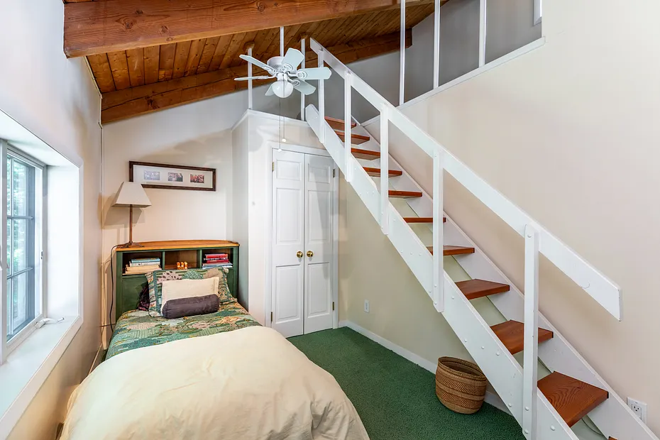 14 Flanders Lane Photo 33