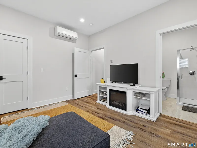 138 Boston Post Road  #7 Photo 9