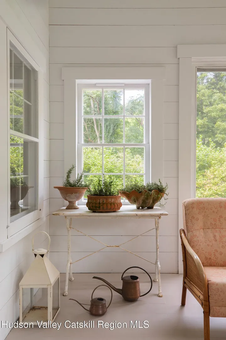 16 Bachus Road Photo 31