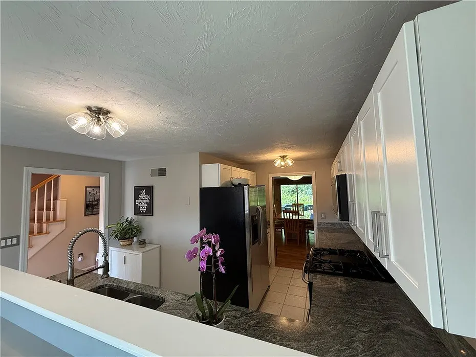 35 Waterview Drive  #D Photo 7