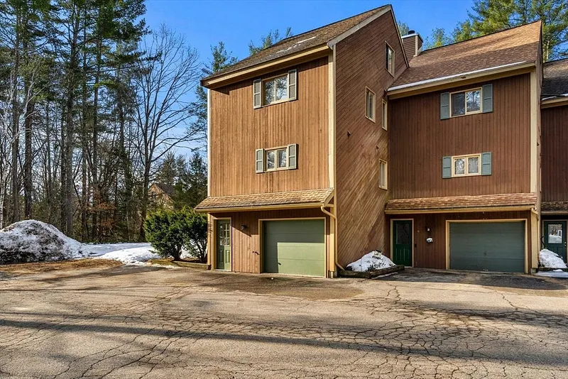 153 Coffin Rd  #10 Photo 4