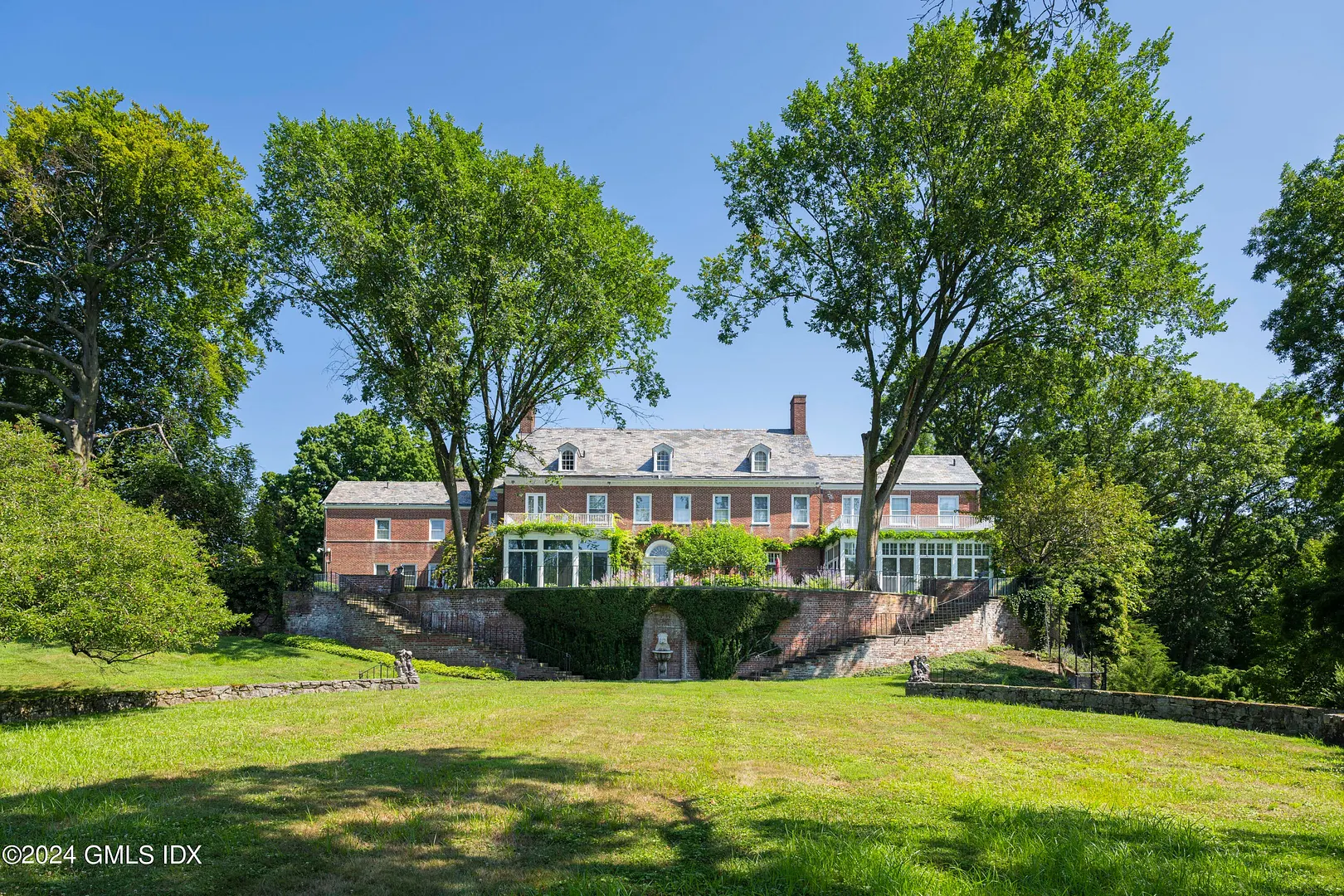 10 Cliffdale Road Photo 27