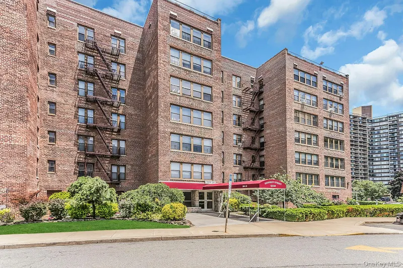 209-39 23rd Avenue  #3F Photo 1