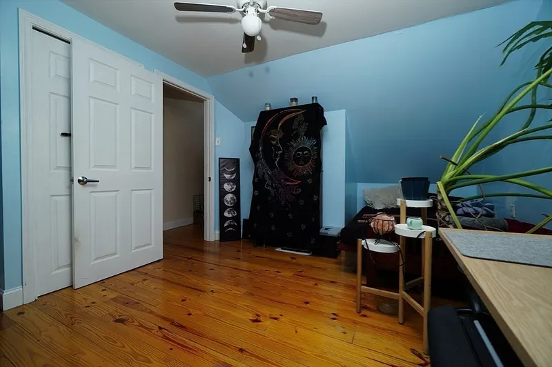 31 Floyd St Photo 21