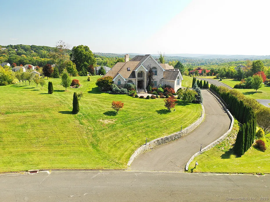114 Wheeler Farm Road Photo 3