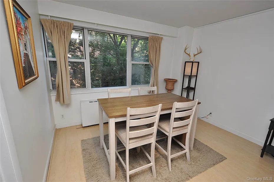 230 Garth Road  #3B1 Photo 6