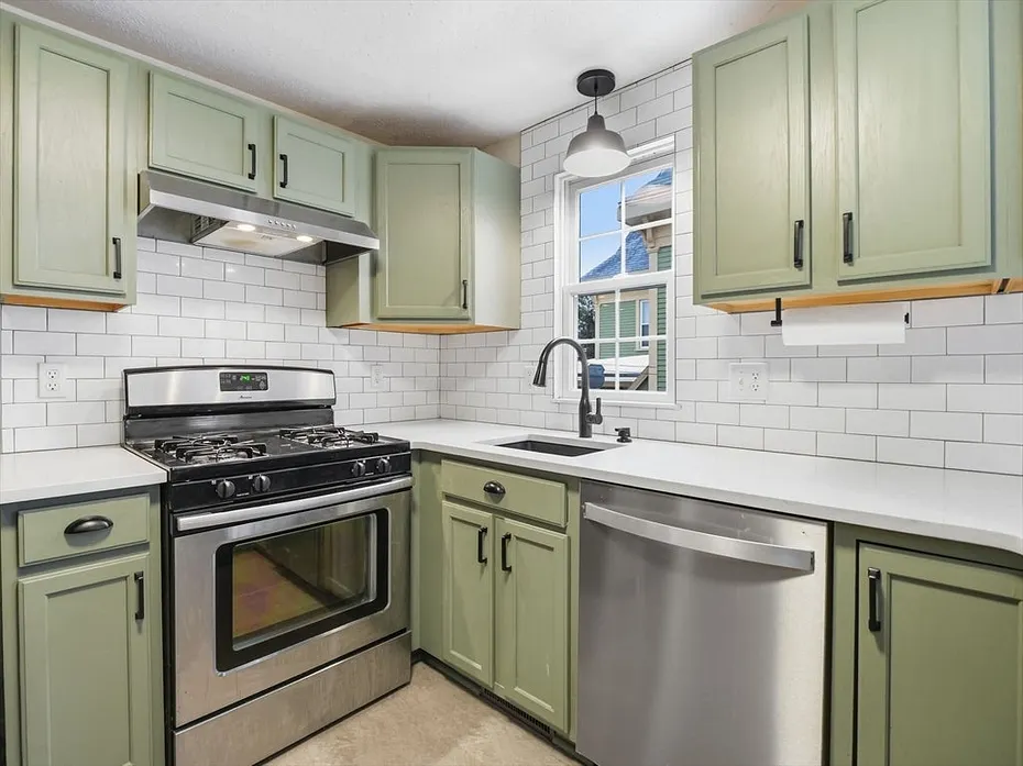57 Wannalancit St  #11 Photo 8