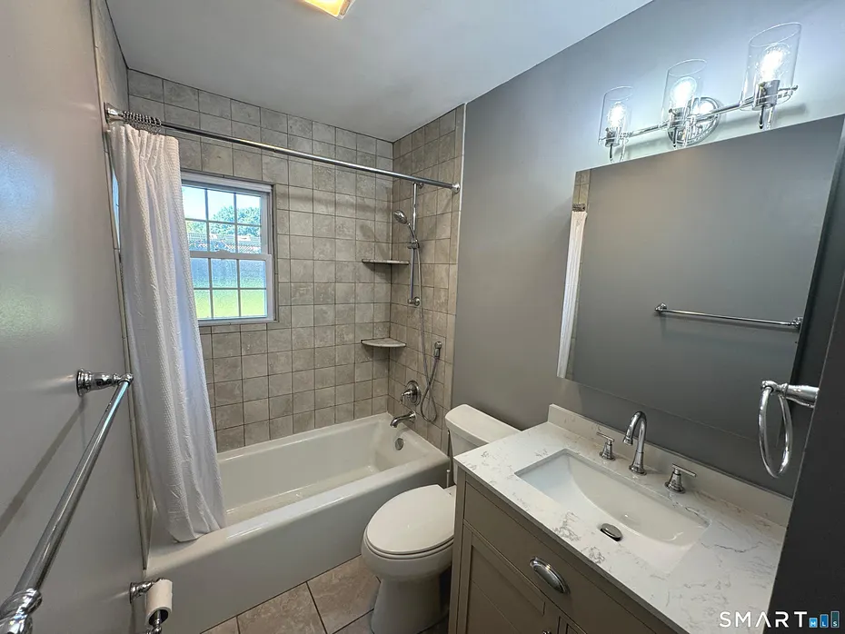 77 Curtis Road Photo 12