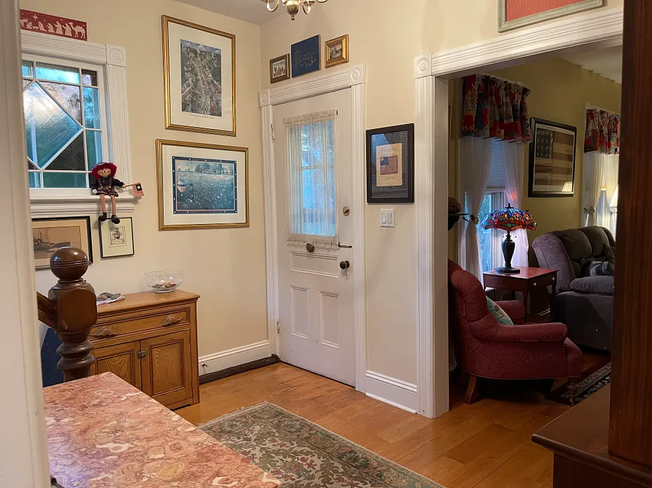 126 East Avenue Photo 14