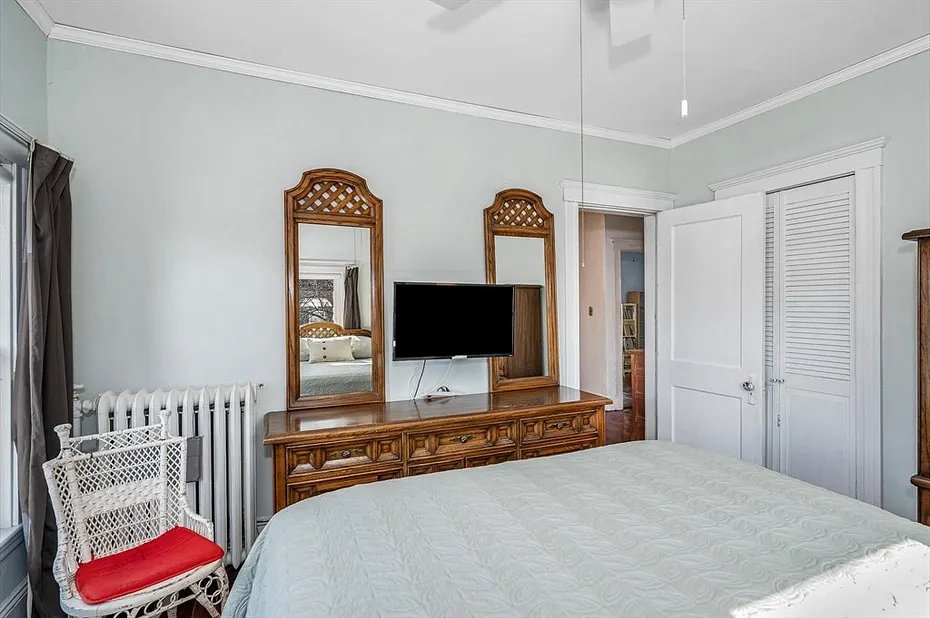 25 Wicklow Ave Photo 21